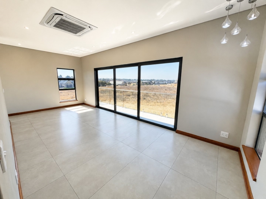 4 Bedroom Property for Sale in Heron Banks Golf Estate Free State